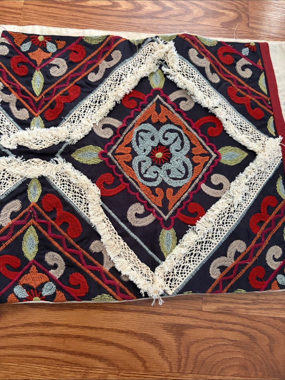 Pier 1 Embroidered Table Runner in Cream with Red and Teal Accents